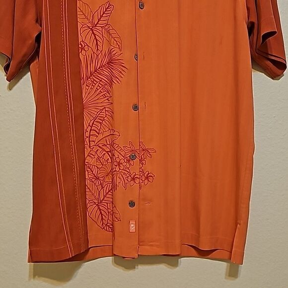 Tommy Bahama Mens 100 % Silk Button Down shirt small - Picture 2 of 10